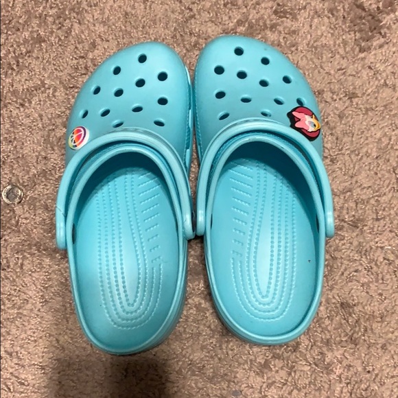 crocs with gems